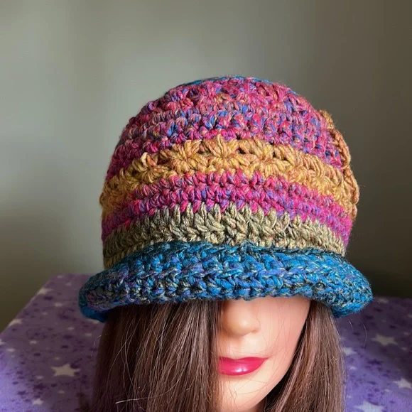 Crochet flower adjustable rolled rim acrylic yarn medium new - Picture 7 of 7